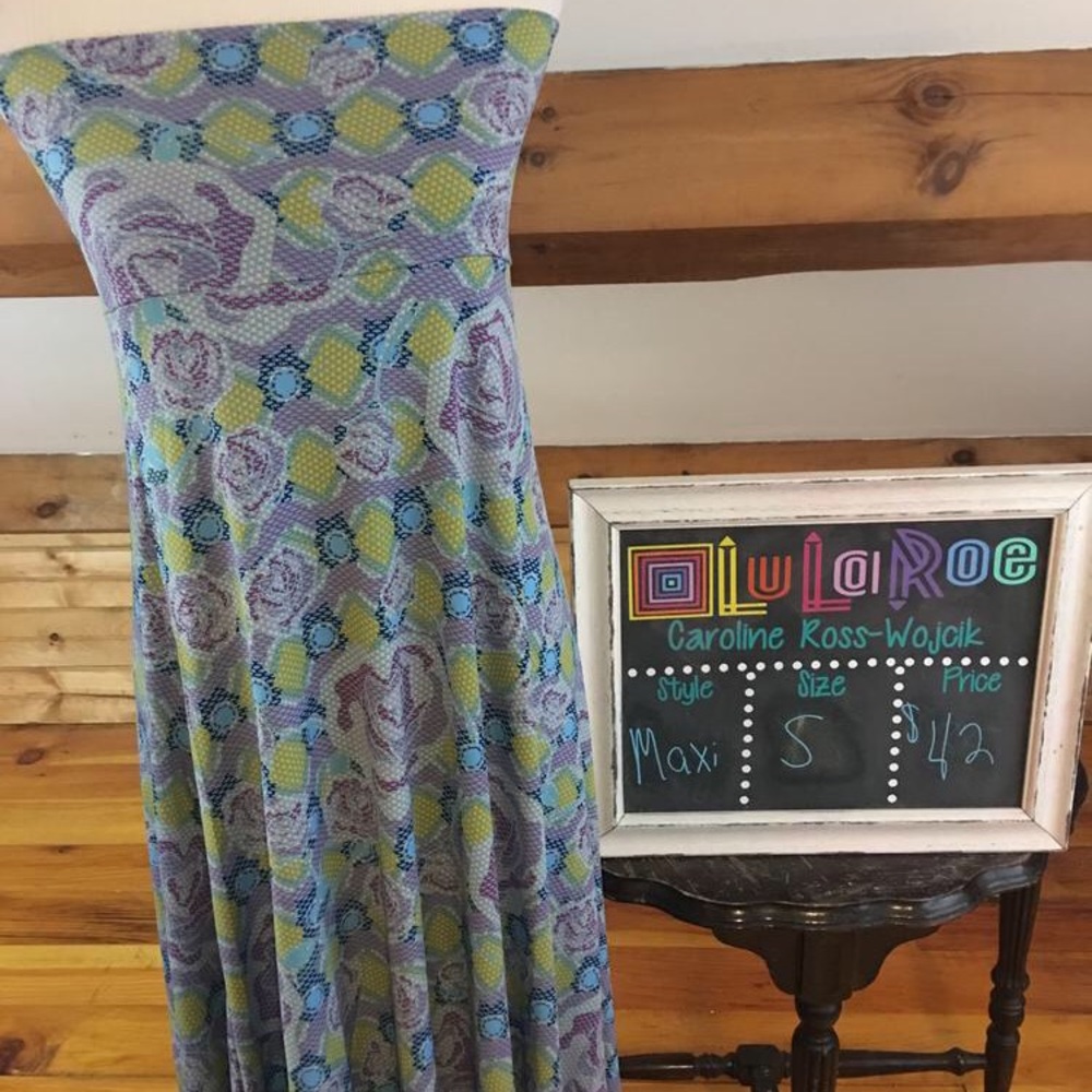 NWT Small Maxi